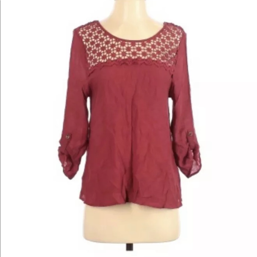 Active USA Women's Top Size M Red Crochet Lace Bib Keyhole Roll Sleeves Boho